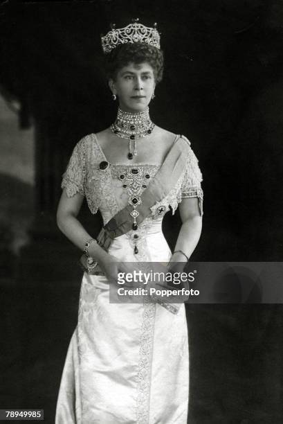 History Personalities, British Royalty, pic: circa 1912, HM,Queen Mary, portrait, Queen Mary born Mary of Teck, became Queen Consort when her husband...