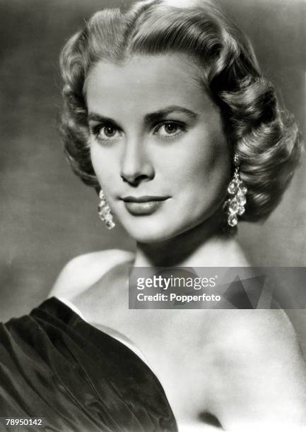 Stage and Screen, Personalities, pic: early 1950s, American actress Grace Kelly, portrait, Grace Kelly, born in Philadelphia, was a cool, elegant...
