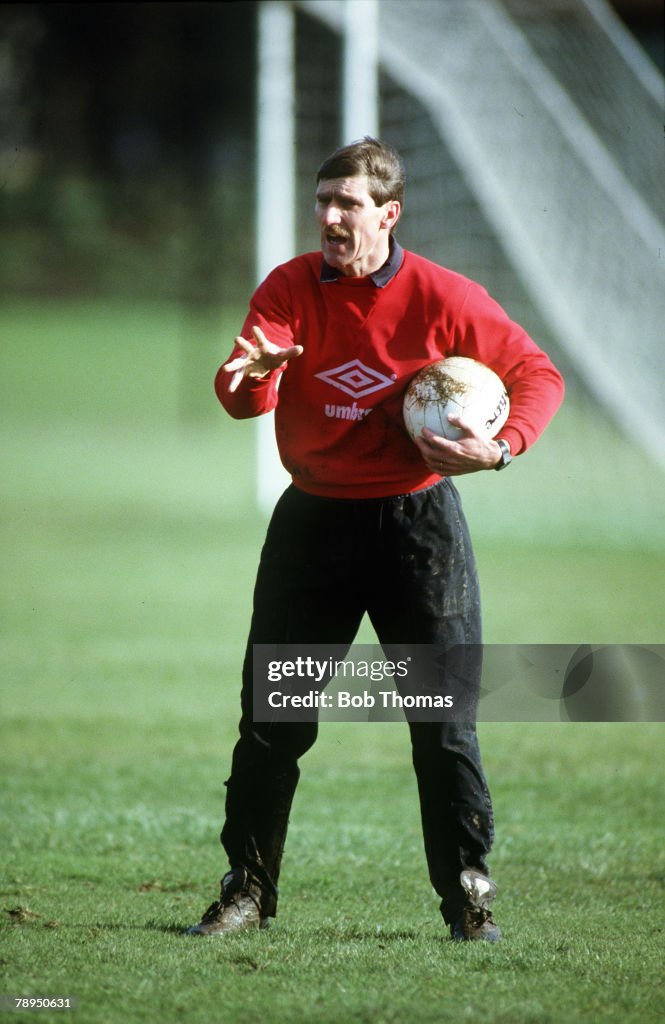 Sport. Football. pic: February 1988. Watford training session. Watford Manager Steve Harrison makes his point.