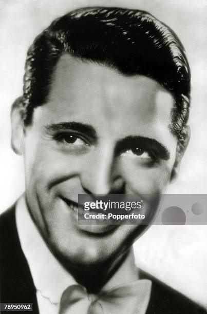 Stage and Screen, Personalities, pic: circa 1935, British born, American actor Cary Grant, portrait described as the "epitome of the elegant leading...