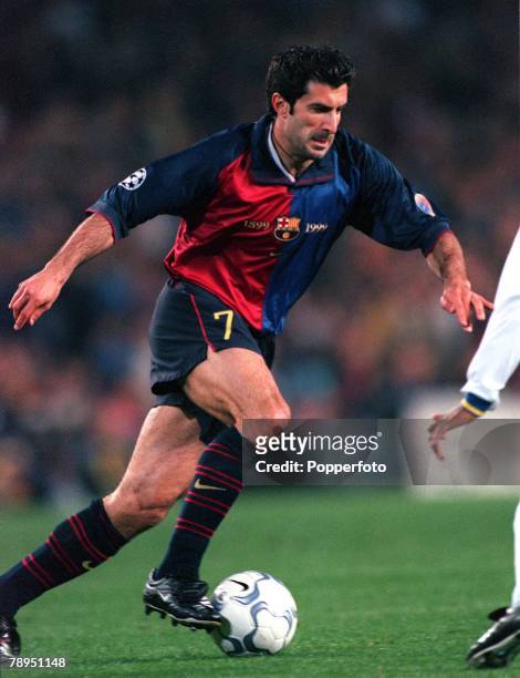 203 Luis Figo Barcelona Photos and Premium High Res Pictures - Getty Images