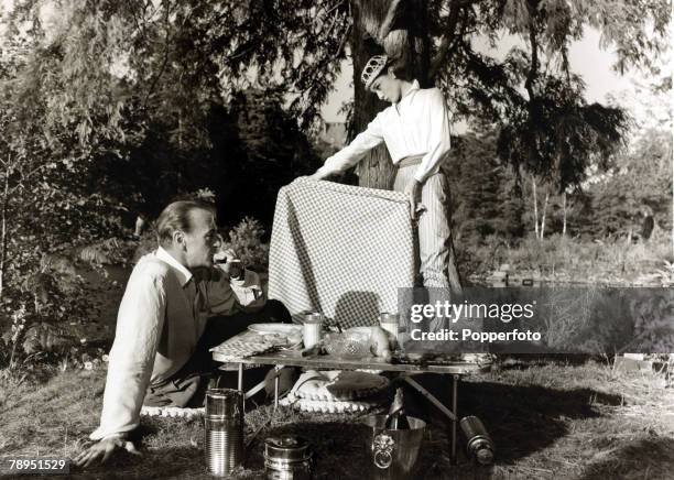 Stage and Screen, Personalities, pic: November 1956, Actress Audrey Hepburn and American actor Gary Cooper ina scene from "Love in the Afternoon"...