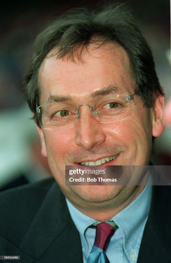 Sport. Football. pic: 28th April 1993. Gerard Houllier, France Coach.