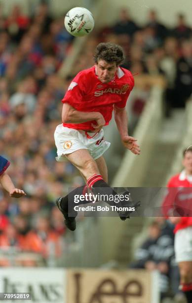 10th April 1994, FA, Cup Semi Final at Wembley, Manchester United 1 v Oldham Athletic 1 a,e,t, Mark Hughes, Manchester United