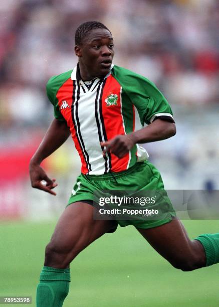 Football, 2002 World Cup Qualifier, African Second Round, Group D, 20th May 2001, Tunis, Tunisia 1 v Cote d'Ivoire 1, Aruna Dindane of the Cote...