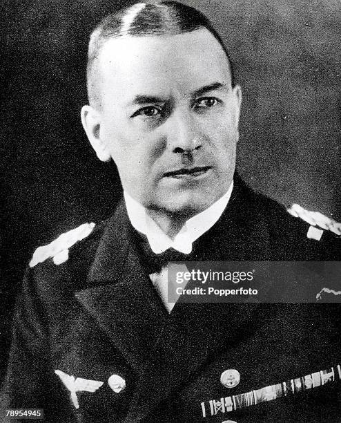 Admiral Erich Raeder , Commander-in-Chief of the German Kriegsmarine fleet.