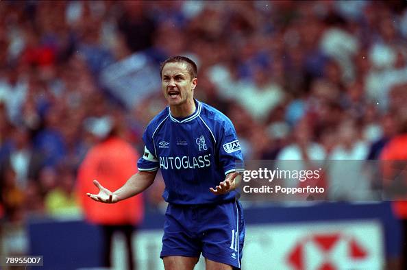 20th May 2000. Wembley, London. AXA FA Cup Final. Chelsea 1 v Aston Villa 0. Chelsea captain Dennis Wise is angry with the officials after his goal was disallowed. 20th May 2000. Wembley, London. AXA FA Cup Final. Chelsea 1 v Aston Villa 0. Chelsea captain Dennis Wise is angry with the officials after his goal was disallowed.