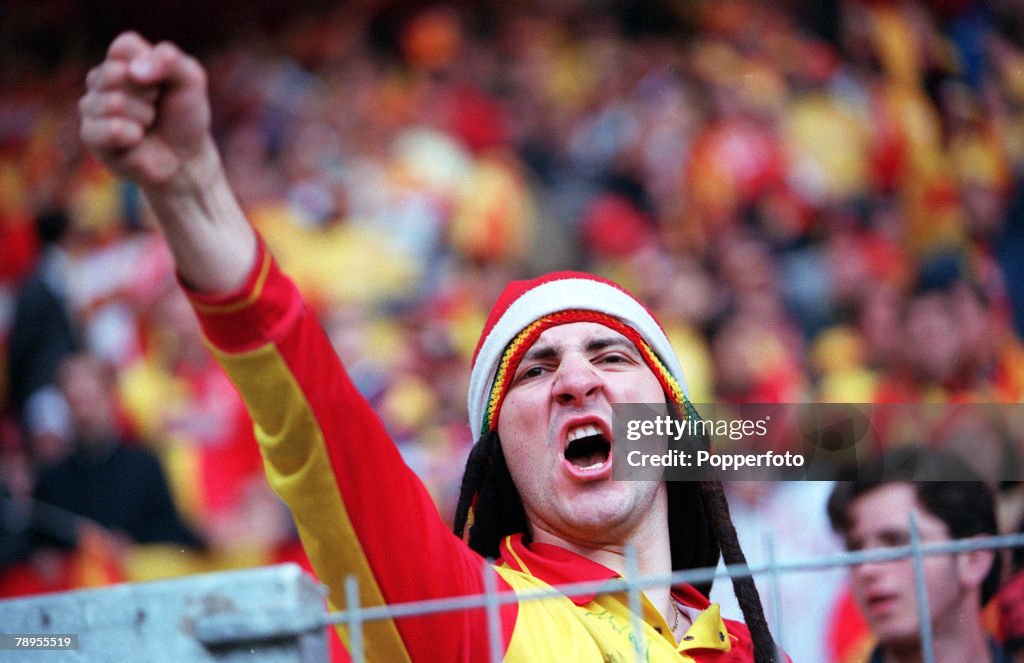 Football. UEFA. Cup Final. 17th. May, 2000. Copenhagen, Denmark. Galatasaray bt. Arsenal, 4-1 on penalties. (0-0 aet). Turkish fan supporting Galatasaray, makes an aggressive gesture.