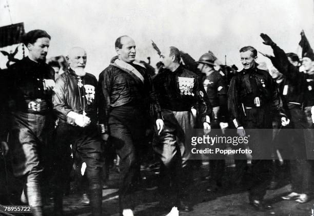 Italy, The march on Rome , A picture taken on the Piazza del Popolo, showing from left to right: General Balbo, General de Bono, Benito Mussolini, De...