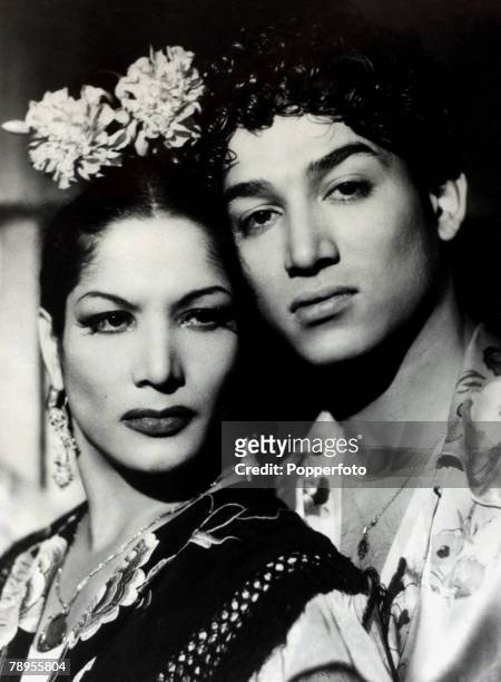 London, England, 15th June 1948, Portrait of Spanish Gypsy dancer Carmen Amaya and a co-dancer