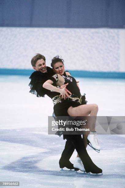 Sport, 1994 Winter Olympic Games, Lillehammer, Norway, Figure Skating, Ice Dance, Margarita Drobiazko and Povilas Vanagas, Lithuania