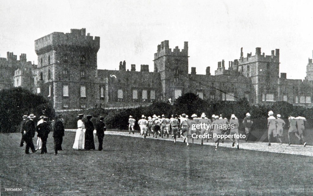 1908 Olympic Games. London, England. Marathon. The start of the race at the East Terrace, Windsor Castle.