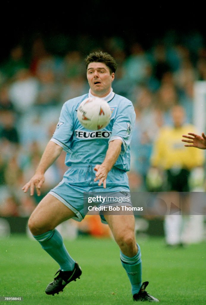 Sport. Football. pic: circa 1992. Mick Quinn, Coventry City striker 1992-1994.