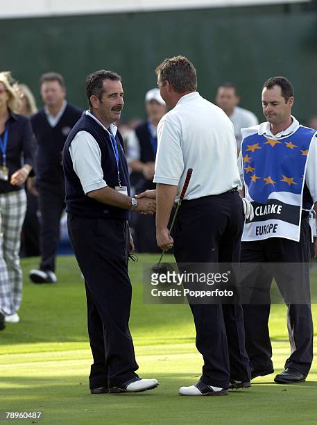 Golf, 34th Ryder Cup Matches, The Belfry, England, 29th September 2002, Europe 15 1/2 beat USA 12 1/2, Europe's team captain Sam Torrance...