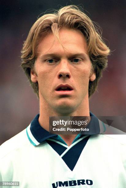 8th June 1995, Umbro Cup at Elland Road, Leeds, England 3 v Sweden 3, Warren Barton, England, portrait