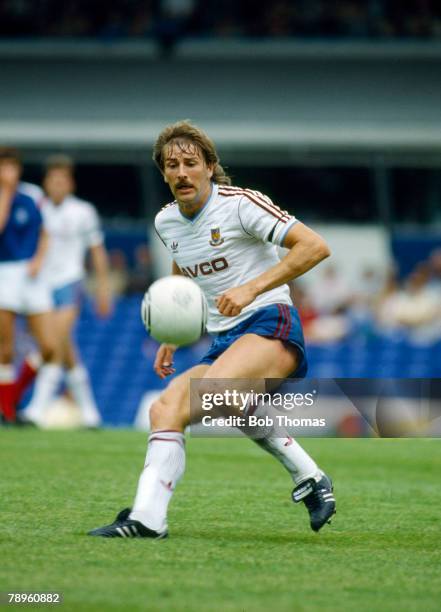 Neil Orr Neil Orr Photos and Premium High Res Pictures - Getty Images