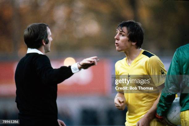 31st October 1981, Division 1, Southampton 1 v Tottenham Hotspur 2, Tottenham Hotspur defender Graham Roberts is warned by referee Allan Gunn, Graham...
