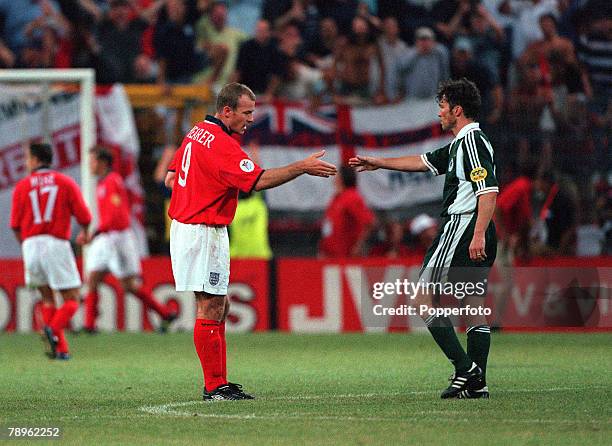 Football, European Championships , Charleroi, Belgium, England 1 v Germany 0, 17th June England's captain Alan Shearer shakes hands with Germany's...