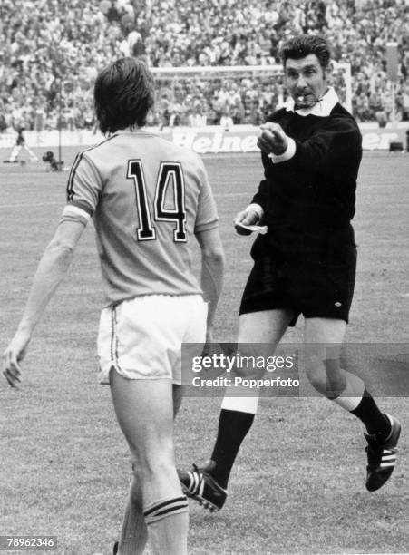 7th July 1974, 1974 World Cup Final in Munich, West Germany 2 v Holland 1, Holland's Johan Cruyff about to be cautioned as the players leave the...