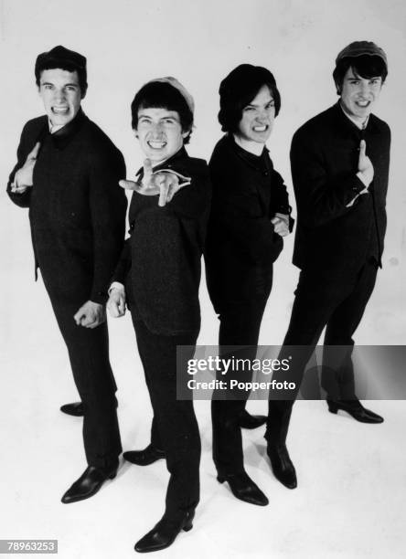 Music, Personalities, pic: April 1964, Left-right, Mick Amory, Peter Quaife, Dave Davies, Ray Davies of "The Kinks" pop group pose for a publicity...