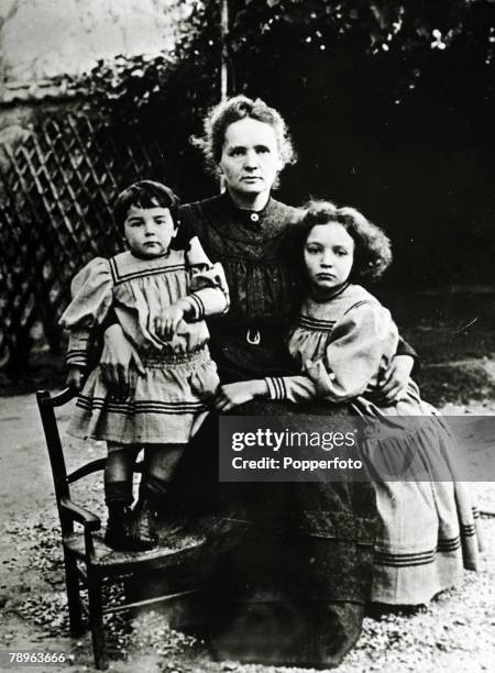 Personalities, Science/Health, pic: circa 1903, Marie Curie, 1867-1934, pictured with her daughters Eve, left and Irene, Marie Curie won the 1903...