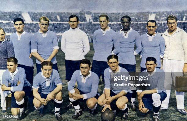 Sport, Football, World Cup Finals Uruguay, The first World Champions, Uruguay line up after defeating Argentina 4-2 in the World Cup Final at the...