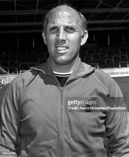 Liverpool F,C, Photo-call, Ronnie Moran , 31st July 1975