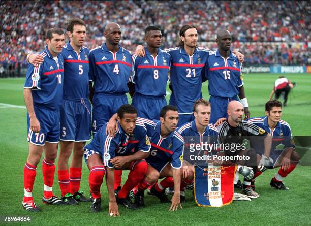 Football, European Championships , Final, Feyenoord Stadium, Rotterdam, Holland, France 2 v Italy 1 , 2nd July The France team join together for a...