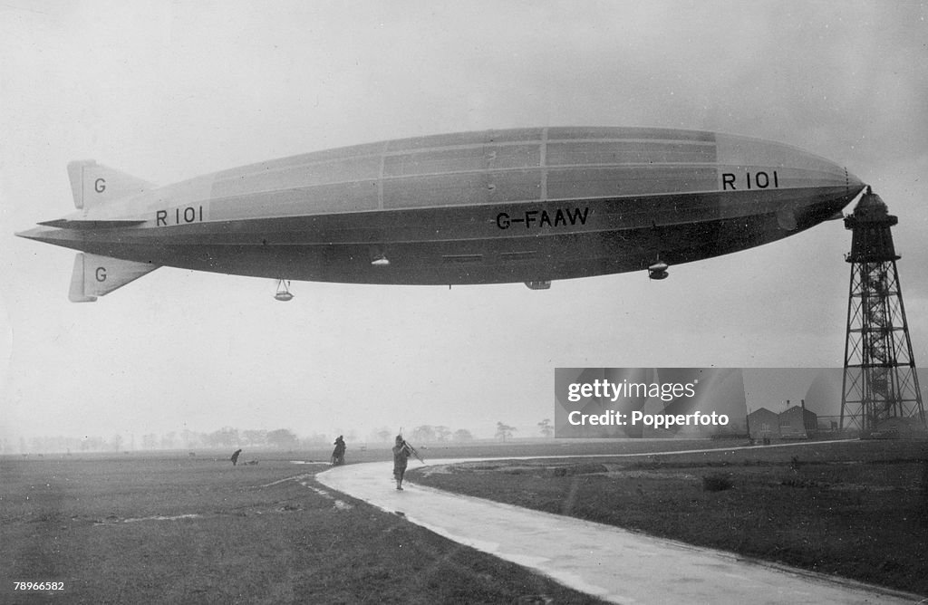 Britich R101 1929, The ill fated British airship R101 pictured berthed at ...