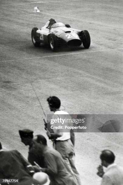 Sport, Motor Racing, Formula One, pic: 2nd September 1956, Italian Grand Prix at Monza, Argentinian driver Juan Manuel Fangio, pictured winning the...