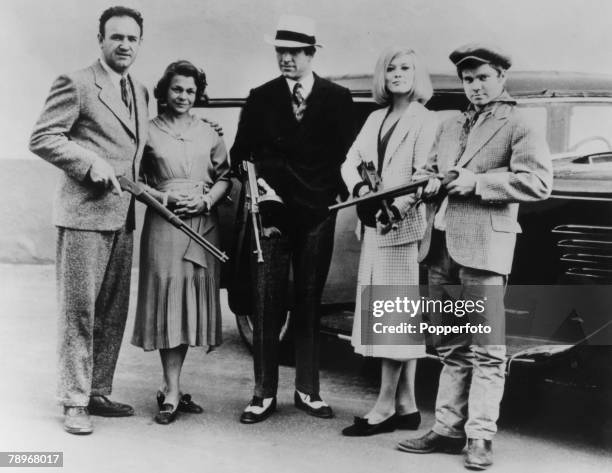 Stage and Screen, Personalities, pic: circa 1967, The stars of the film "Bonnie and Clyde" left-right, Gene Hackman, Estelle Parsons, Warren Beatty,...