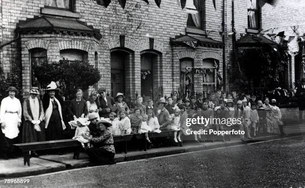 War and Conflict, World War I, Peace, pic: August 1919, Children and adults at the street party in the peace celebrations at Millfield Road, York,...