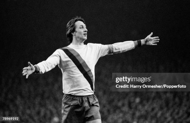 Johan Cruyff of Barcelona in action during the UEFA Cup Semi Final 2nd Leg between Liverpool and Barcelona at Anfield on April 14, 1976 in Liverpool,...