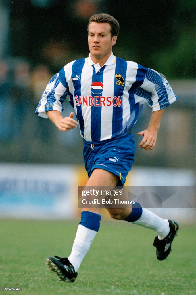 Sport. Football. pic: 28th July 1994. Pre-season Friendly. Andy Sinton, Sheffield Wednesday, who won 12 England international caps between 1992-1994.