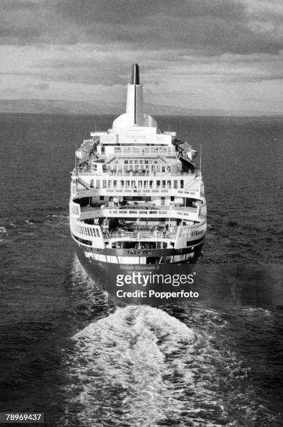 Transport, Shipping, pic: December 1968, The British liner "Queen Elizabeth II" undergoing trials at sea, showing the stern of the ship, The "Queen...