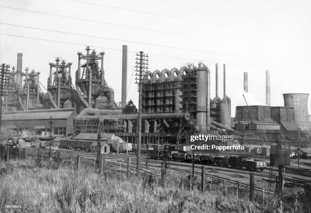 Industry. pic: circa 1960's. Corby. Northamptonshire, England. A general view of the Corby steelworks.
