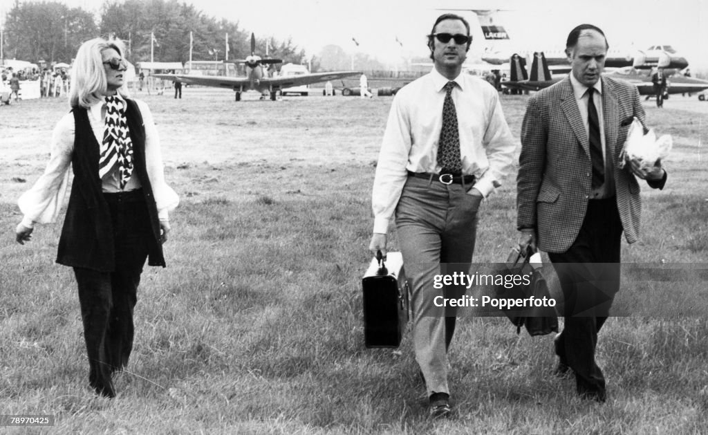 British Royalty. May 1972. Biggin Hill, Kent. Prince William of Gloucester, centre, with his partner of many months Nicole Sieff, left. Prince William, 1941-1972, was the grandson of King George V and was tragically killed in a plane crash in Staffordshir