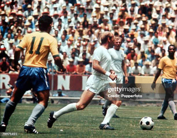 Sport, Football, World Cup Finals, Group Three, Guadalajara, Mexico, 7th June 1970, Brazil 1 v England 0, England's Bobby Charlton runs with the ball...
