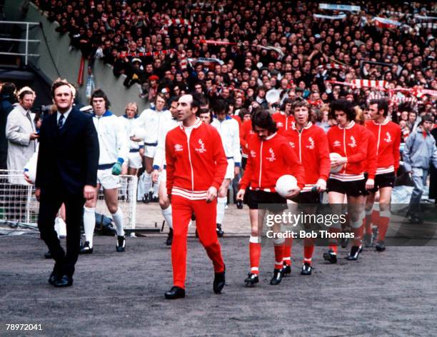 Football, 1973 FA Cup Final, Wembley Stadium, 5th May Sunderland 1 v Leeds United 0, Leeds manager Don Revie and Sunderland manager Bob Stokoe lead...