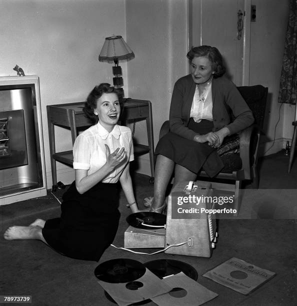 133 Ruby Murray Stock Photos, High-Res Pictures, and Images - Getty Images