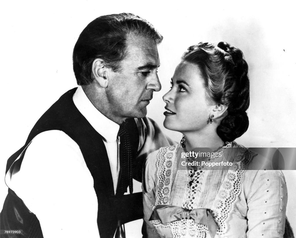 1952. A film still from the classic movie Western -High Noon+ starring Gary Cooper and Grace Kelly.