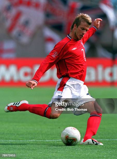 Football, 2002 FIFA World Cup Finals, Group F, Osaka, Japan, 12th June 2002, Nigeria 0 v England 0, England's David Beckham, Credit: POPPERFOTO/JOHN...