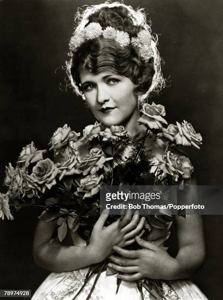 Cinema Personalities, pic: circa 1920's, American actress Laura La Plante who appeared in films from the age of 15 and was one of the leading stars...