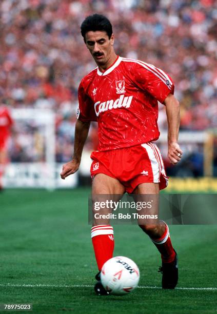 Iam Rosh 49 Ian Rush 1990 Stock Photos, High-Res Pictures, and Images - Getty Images