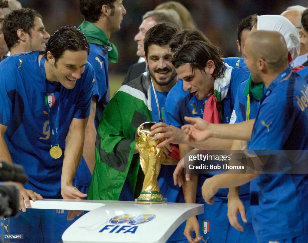 BT Sport. Football. FIFA World Cup Final. Berlin. 9th July 2006. Italy 1 v France 1. (after extra time). Italy won 5-3 on Penalties. Italian eyes on the World Cup, from the left, Luca Toni, Gennaro Gattuso, Vincenzo Iaquinta.