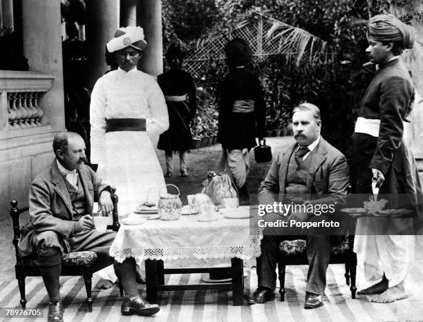 India, British Empire, Servants waiting on tables at Bangalore