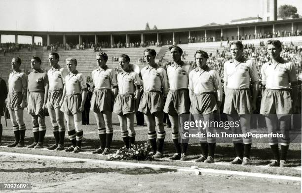 Sport, Football, World Cup Finals, 13th July 1950, Sao Paulo, Brazil, Uruguay 3, v Sweden 2, The Sweden team line-up before the match, Sweden had won...