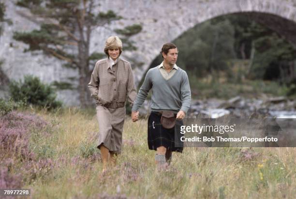 British Royalty, River Dee, Balmoral, 19th August 1981, Prince Charles with Princess Diana at a photo-call during their honeymoon