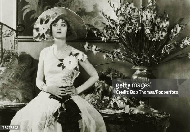 Stage and Screen, Personalities, pic: circa 1926, American actress Dolores Costello, seen appearing in the film "The Manneguin", She was known for a...