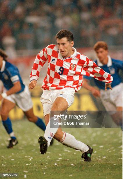 8th October 1995, European Championship Qualifier, Croatia 1 v Italy 1, Davor Suker, Croatia striker